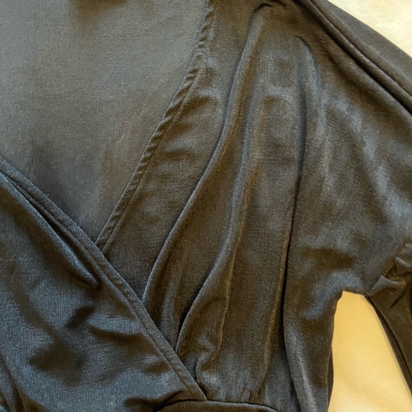 Size 8 Balloon Sleeve Princess Polly Black Shimmery Dress - Picture 3 of 5